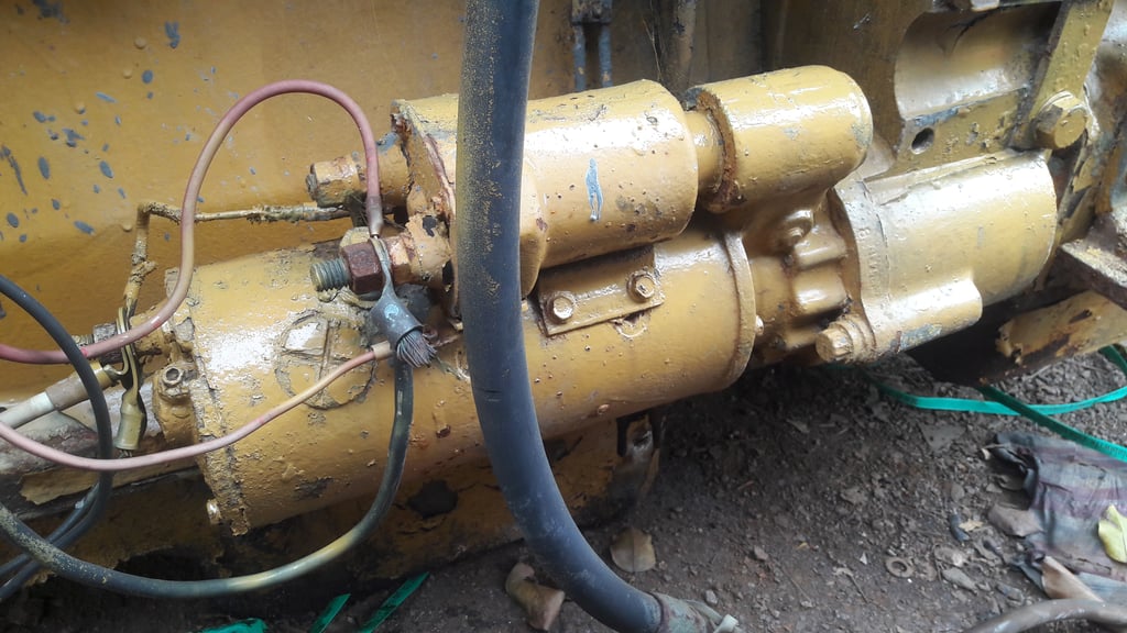 เครื่องยนต์เรือ CAT D334 ดีเซล 6 สูบ 240 แรง เก่าเมืองนอก เครื่องยนต์เรือ CAT D334 ดีเซล 6 สูบ 240 แรง เก่าเมืองนอก