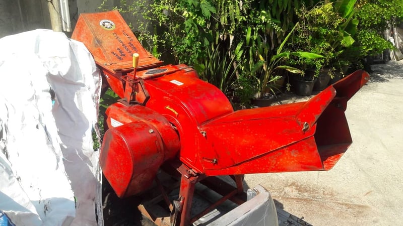 เครื่องย่อยกิ่งไม้ พร้อมมอเตอร์ เก่าเมืองนอก พร้อมใช้งาน เครื่องย่อยกิ่งไม้ พร้อมมอเตอร์ เก่าเมืองนอก พร้อมใช้งาน