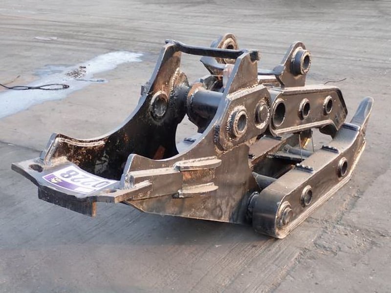 คีบไม้ หนีบไม้ สำหรับรถขุด สลักโต 70 มม. เก่าเมืองนอก คีบไม้ หนีบไม้ สำหรับรถขุด สลักโต 70 มม. เก่าเมืองนอก