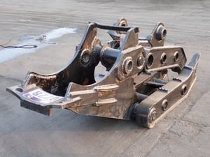 คีบไม้ หนีบไม้ สำหรับรถขุด สลักโต 70 มม. เก่าเมืองนอก คีบไม้ หนีบไม้ สำหรับรถขุด สลักโต 70 มม. เก่าเมืองนอก