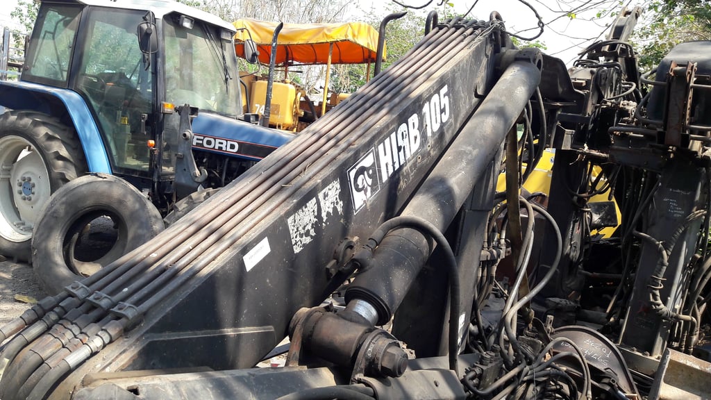 เครนติดรถบรรทุก HIAB105-2 ยกได้ 4.5 ตัน เครนติดรถบรรทุก HIAB105-2 ยกได้ 4.5 ตัน