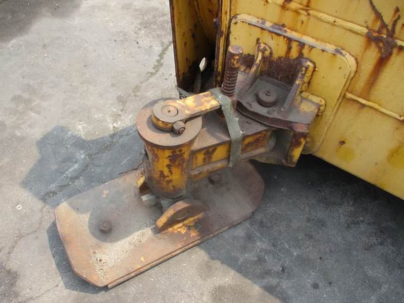 ใบมีดดัน รถตัก KOMATSU WA-200 ใบมีกว้าง 3.90 เมตร สูง 1 เมตร