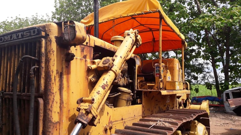  ขายรถดันดิน KOMATSU D85-12 เก่านอก พร้อมใช้งาน