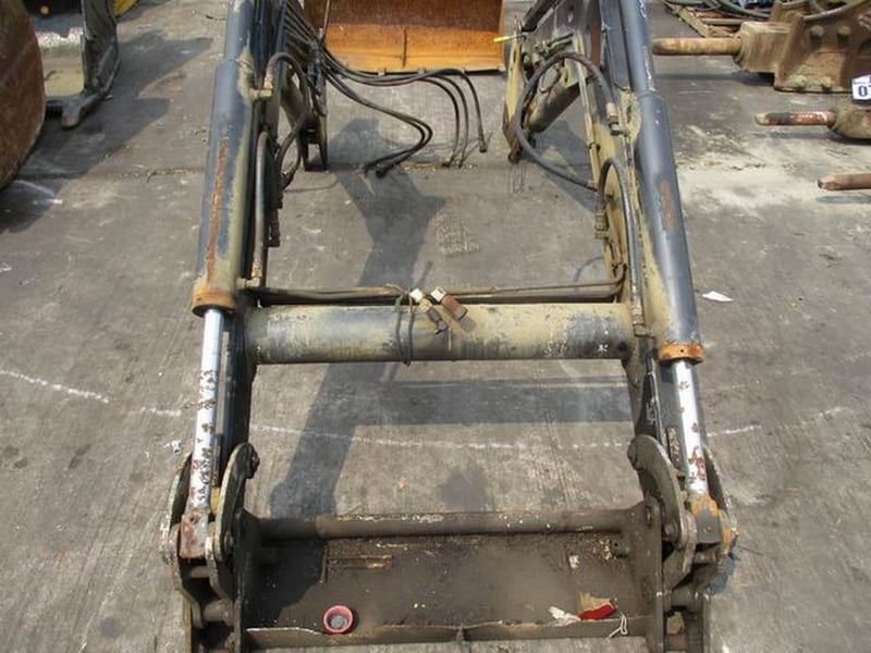 แขนตักรถไถ เก่าเมืองนอก โทร.084-542-4150 แขนตักรถไถ เก่าเมืองนอก โทร.084-542-4150