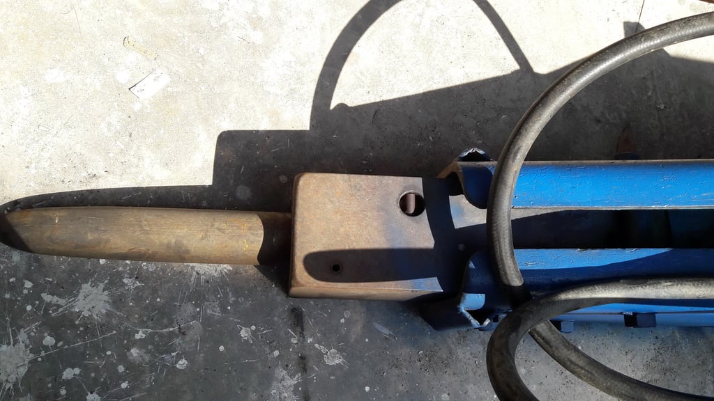 KRUPP HM301 หัวกระแทก น้ำหนัก 450 Kgs ประเทศ เยอรมัน ซอกใน 17 ซม. รูสลัก 45 mm. เข็ม 80mm.