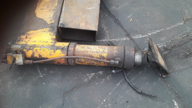 เครนติดหลังรถบรรทุก COPMA ถังไฮโดรลิค พร้อมปั้ม ยกได้ 10 ตัน 4 ปลอก