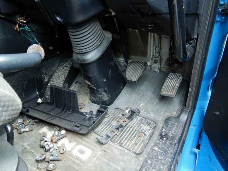 หัวเก๋ง HINO FW1EBB 3ใบปัด เกียร์ออโต้ กระจกไฟฟ้า