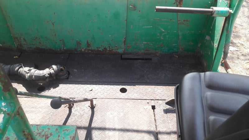 รถปูยางมะตอย VOGELE SUPER 1600 ระยะปู 4.75 -6 เมตร เครื่องดอยซ์ 6 สูบ รถปูยางมะตอย VOGELE SUPER 1600 ระยะปู 4.75 -6 เมตร เครื่องดอยซ์ 6 สูบ