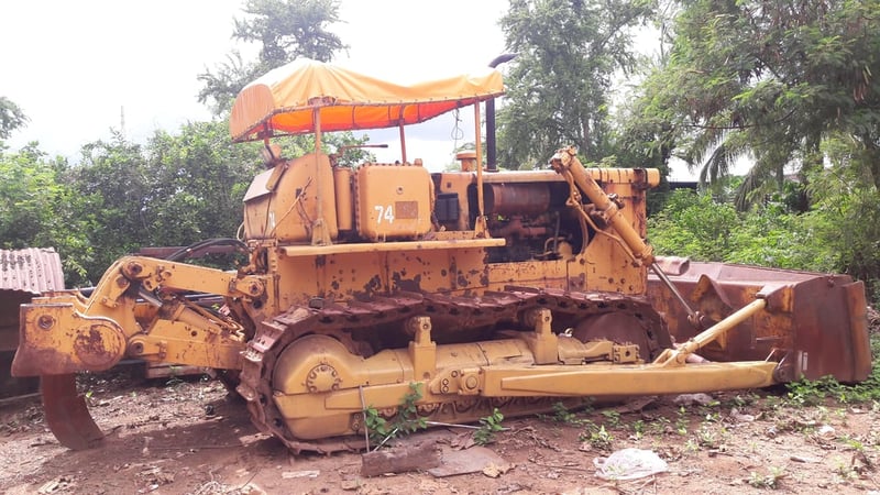 ขายรถดันดิน KOMATSU D85-12 เก่านอก พร้อมใช้งาน ขายรถดันดิน KOMATSU D85-12 เก่านอก พร้อมใช้งาน