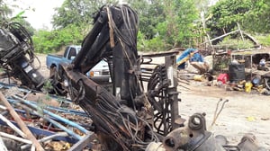 เครนติดรถบรรทุก HIAB105-2 ยกได้ 4.5 ตัน พร้อมปั้มไฮโดรลิค