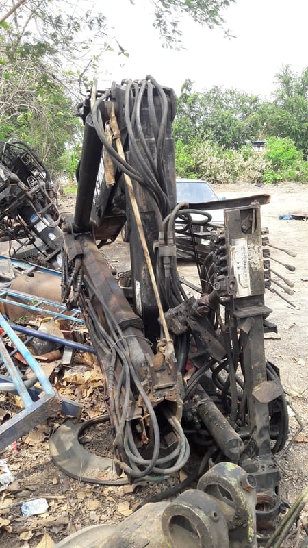 เครนติดรถบรรทุก HIAB105-2 ยกได้ 4.5 ตัน พร้อมปั้มไฮโดรลิค