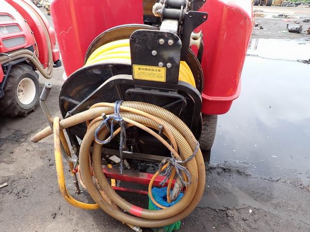 เครื่องฉีดพ่นยา พร้อมล้อลาก MARUYAMA บรรจุ 600 ลิตร และ นั่งขับ SHOSHIN บรรจุ 400 ลิตร