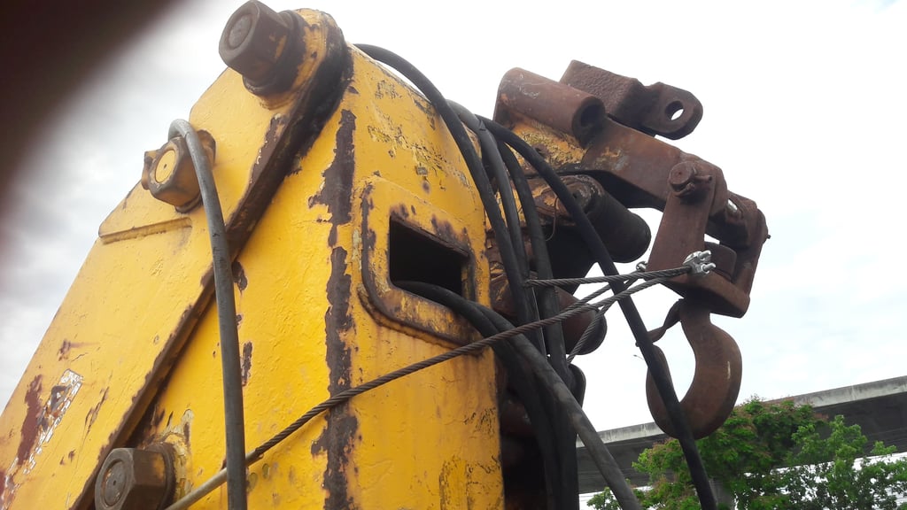 เครนติดหลังรถบรรทุก COPMA ถังไฮโดรลิค พร้อมปั้ม ยกได้ 10 ตัน 4 ปลอก