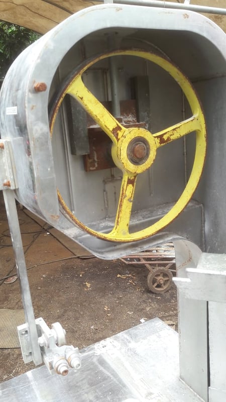 เครื่องตัด โต๊ะสแตนเลส แบบสายพาน ยี่ห้อ PENDULUM มอเตอร์ ขนาด 3 แรงม้า