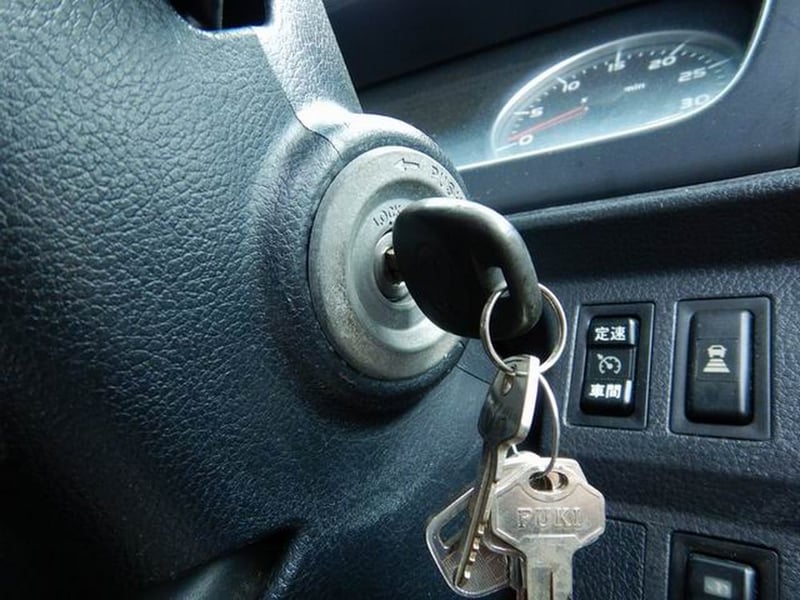 หัวเก๋ง HINO FW1EBB 3ใบปัด เกียร์ออโต้ กระจกไฟฟ้า