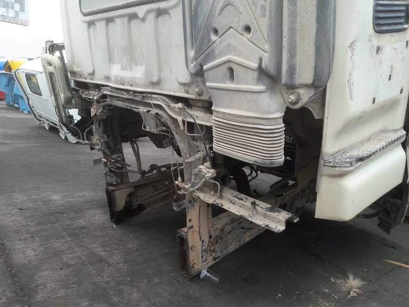 หัวเก๋ง ISUZU พร้อมคัสซี 3ใบปัด เก่าเมืองนอก