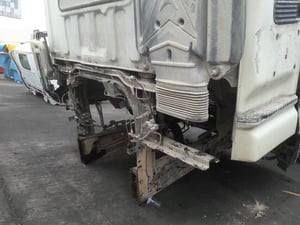 หัวเก๋ง ISUZU พร้อมคัสซี 3ใบปัด เก่าเมืองนอก