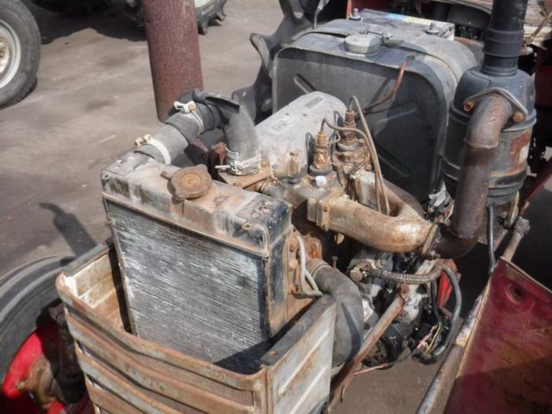 รถไถนา ยี่ห้อ MITSUBISHI รุ่น R2400 รถไถนา ยี่ห้อ MITSUBISHI รุ่น R2400