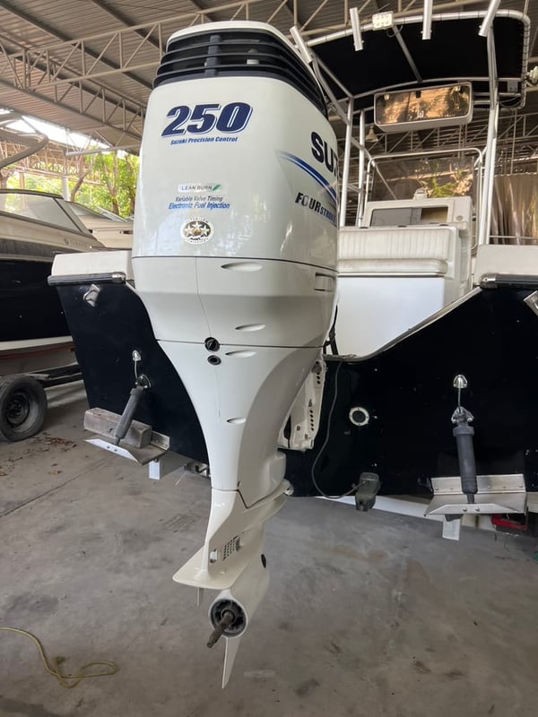 Suzuki 250hp ใหม่ ป้ายแดง เก่าเก็บ ไม่เคยสตารต์เครื่อง