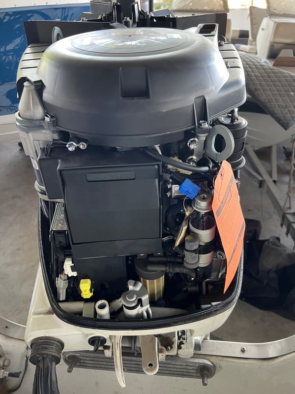 Suzuki 250hp ใหม่ ป้ายแดง เก่าเก็บ ไม่เคยสตารต์เครื่อง Suzuki 250hp ใหม่ ป้ายแดง เก่าเก็บ ไม่เคยสตารต์เครื่อง