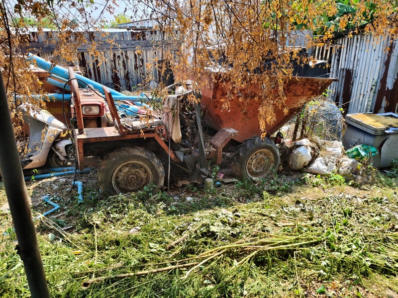 ขายเหมาแบบเหล็กและเครื่องมือต่างๆ