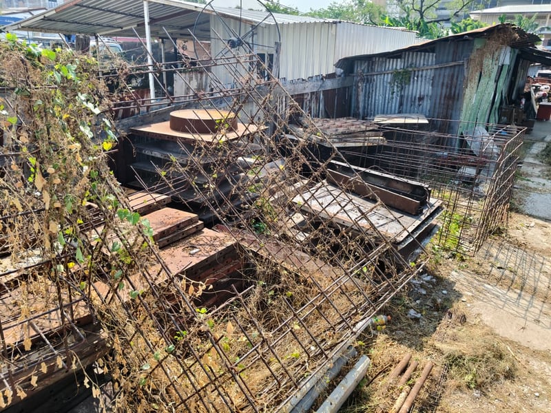 ขายเหมาแบบเหล็กและเครื่องมือต่างๆ