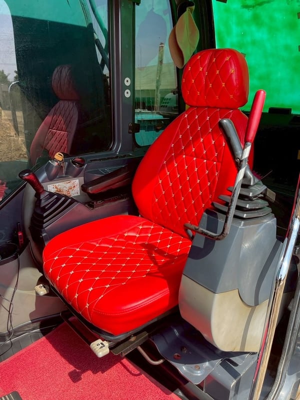 แมคโคร KOBELCO SK200-8 พร้อมใช้งาน