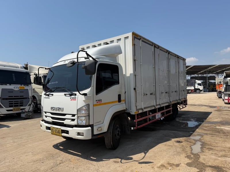 6ล้อISUZU FRR 210แรงม้า ปี63 ตู้แห้ง 10บาน ห้างแท้✔️
