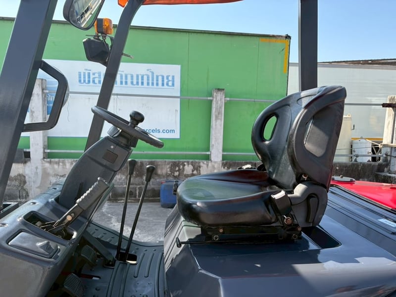 รถโฟล์คลิฟท์ 25 ตัน พร้อมใช้งาน