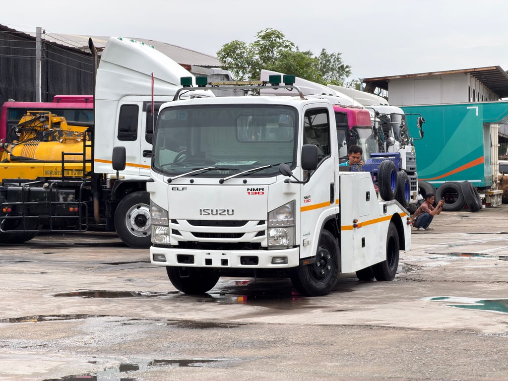 รถยก ISUZU  NMR 130 แรงม้า ปี2564 พร้อมใช้งาน