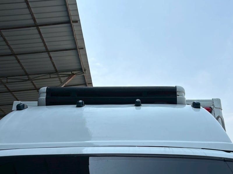 รถตู้เย็น HINO XZU 150 แรงม้า แอร์แคเรีย พร้อมใช้งาน