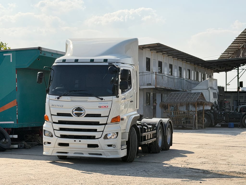 หัวลากHINO VICTOR344แรงม้ามีระบบดั้ม ยางใหม่พร้อมใช้งาน