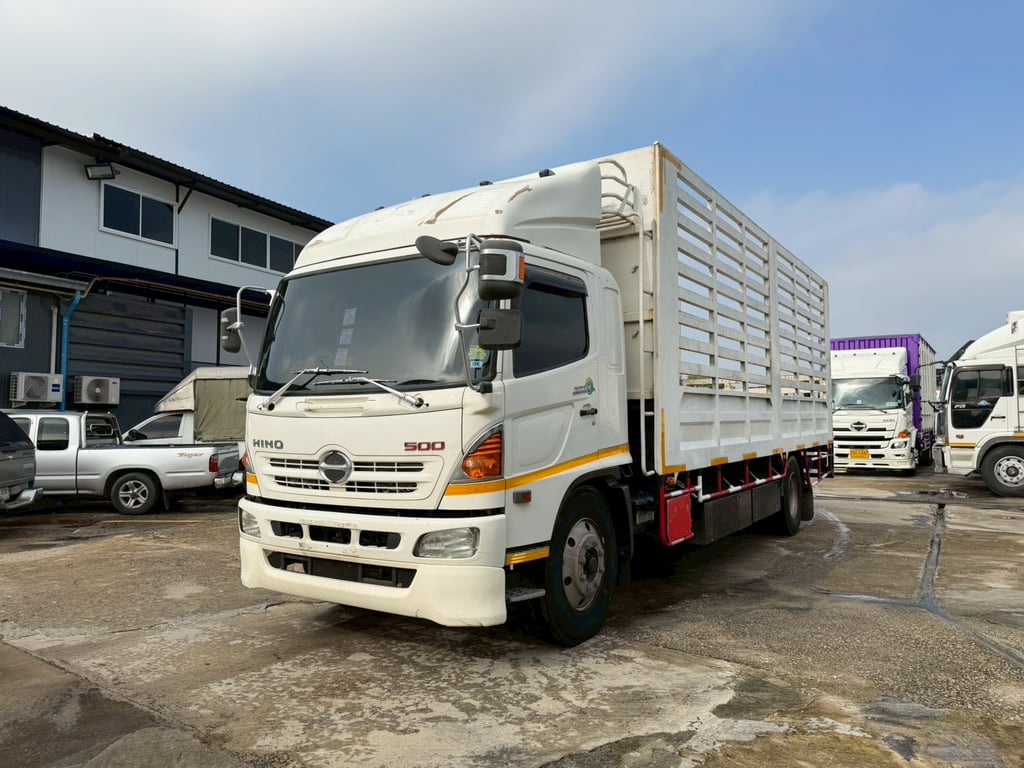 6ล้อก๊าซ HINO FG ปี57 คอกสูงสวยพร้อมใช้งานเอกสารพร้อมโอน