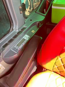 แมคโคร KOBELCO SK200-8 พร้อมใช้งาน