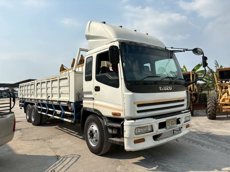 10ล้อISUZU 270แรงม้า ปี52 ติดตั้งลิฟท์ท้าย ยาว8.50เมตร เอกสารพร้อมโอน