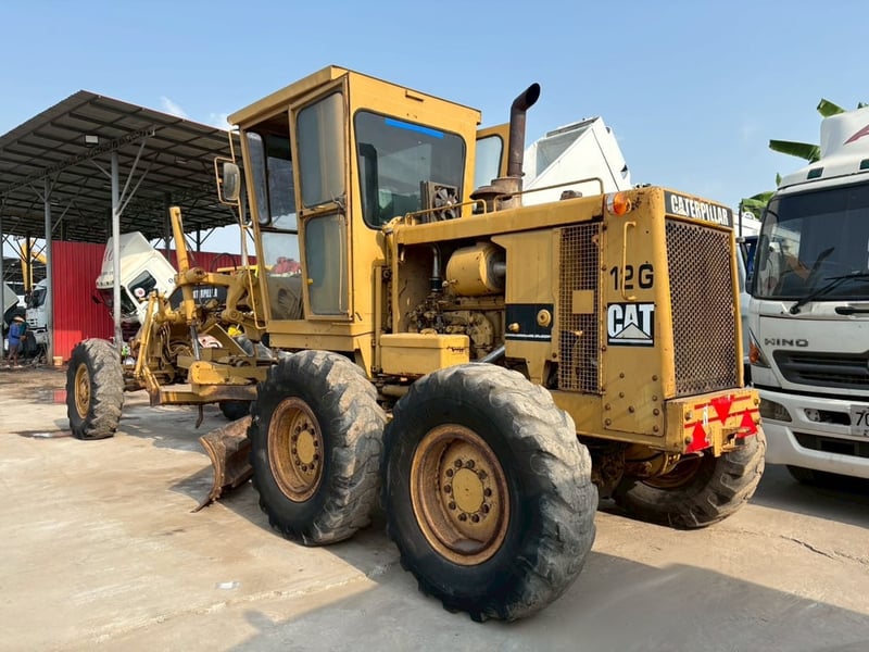 รถเกรดCAT 12G มีเล่มทะเบียน พร้อมโอน