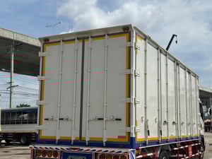 ISUZU FRR 210แรงม้า รถบรรทุก 6ล้อ ตู้แห้ง ปี2022