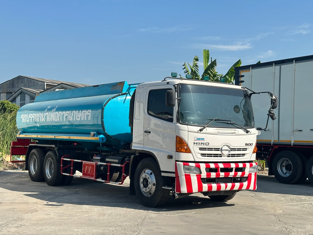 HINO FL 212แรงม้า รถบรรทุก 10ล้อ บรรทุกน้ำ ปี2014 เลขไมล์น้อยกว่า 500,000 กม. HINO FL 212แรงม้า รถบรรทุก 10ล้อ บรรทุกน้ำ ปี2014 เลขไมล์น้อยกว่า 500,000 กม.