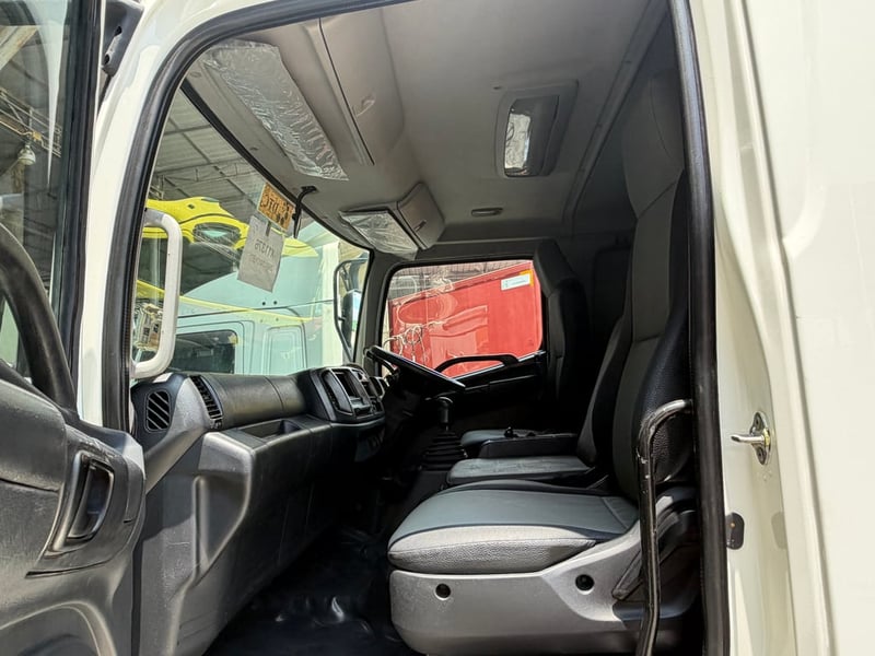 HINO FL 260แรงม้า รถบรรทุก 10ล้อ ตู้แห้ง ปี2560 พร้อมใช้งาน