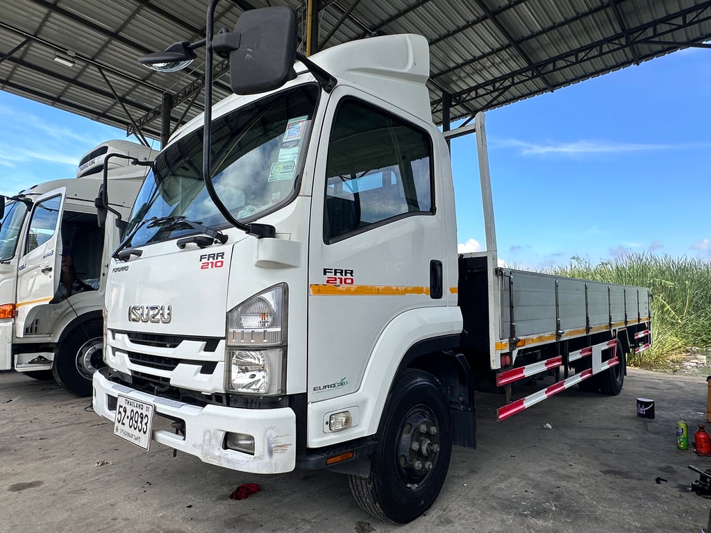 6ล้อกระบะ ISUZU FRR 210แรงปี2562 ยาว6.5เมตร 6ล้อกระบะ ISUZU FRR 210แรงปี2562 ยาว6.5เมตร