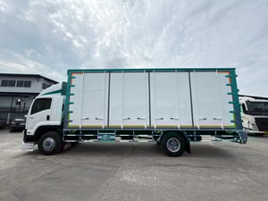 6ล้อISUZU FTR 240แรง ปี58 ตู้10บาน ยาว7.7เมตรพร้อมใช้งาน 6ล้อISUZU FTR 240แรง ปี58 ตู้10บาน ยาว7.7เมตรพร้อมใช้งาน