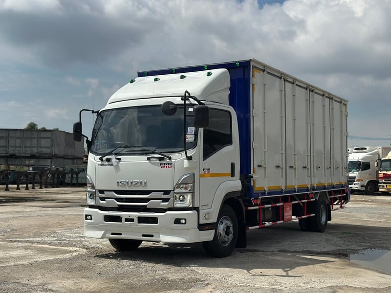 ISUZU FRR 210แรงม้า รถบรรทุก 6ล้อ ตู้แห้ง ปี2022