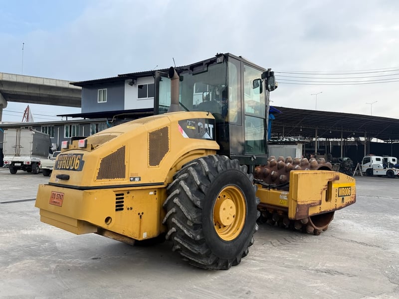 รถบดถนน CAT CP76 พร้อมใช้งาน รถบดถนน CAT CP76 พร้อมใช้งาน