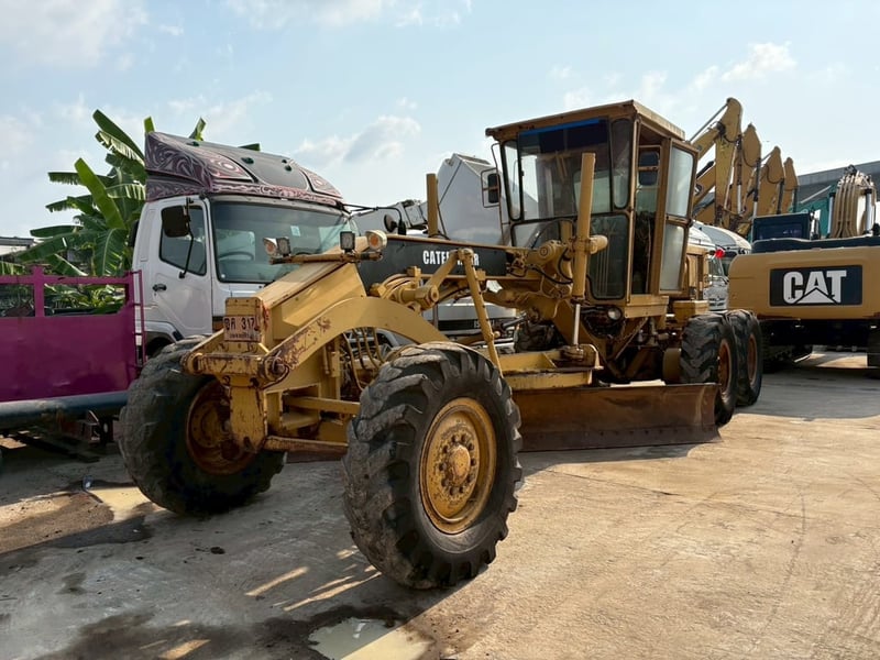 รถเกรดCAT 12G มีเล่มทะเบียน พร้อมโอน