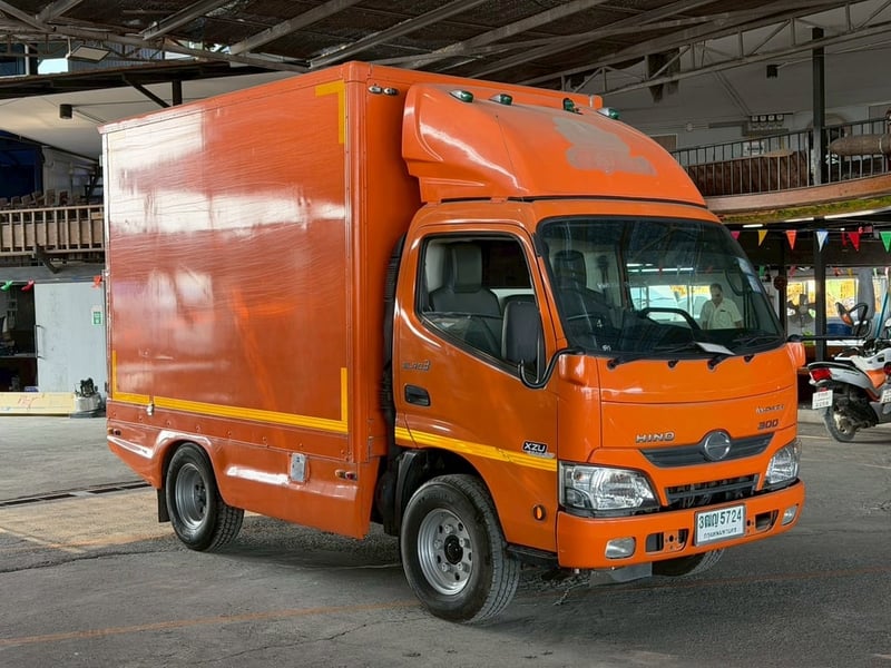 HINO XZU 136แรงม้า รถบรรทุก 4ล้อ ตู้แห้ง ปี2564 พร้อมใช้งาน