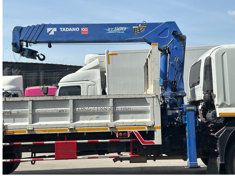 ISUZU FTR 240แรงม้า รถบรรทุก 6ล้อ กระบะเหล็กติดเครน ปี2019