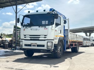 ISUZU FTR 240แรงม้า รถบรรทุก 6ล้อ กระบะเหล็กติดเครน ปี2019