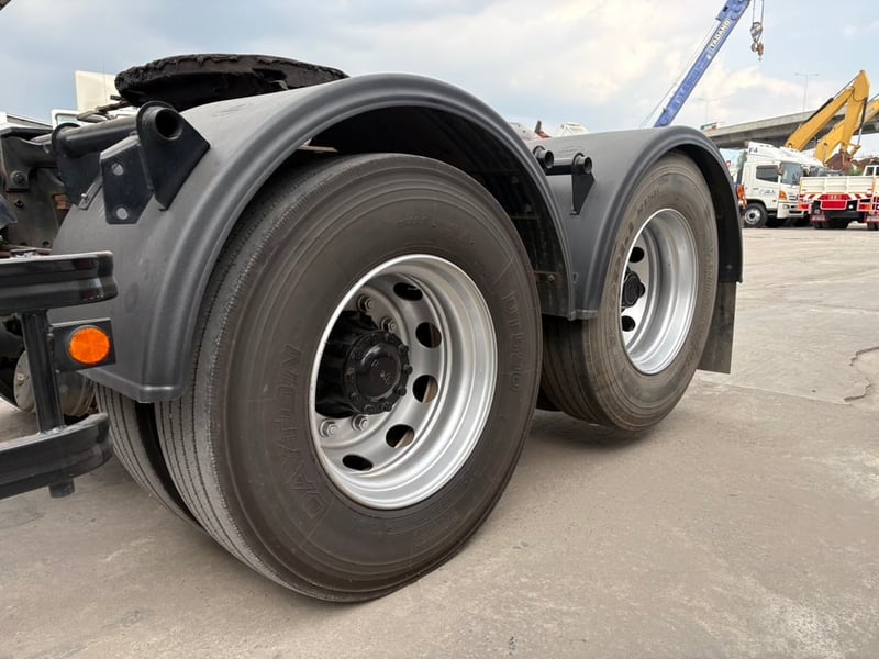 หัวลากเพลายก HINO VICTOR 260แรงปี2565 สภาพดีมากใช้งานน้อย