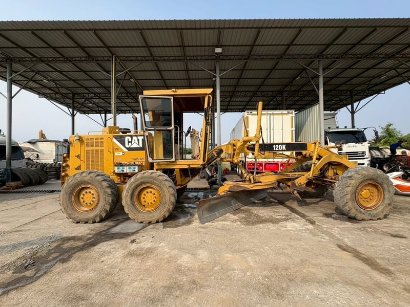 รถเกรด CAT 120K 7,790ชม. ปี 65 พร้อมใช้งานมีเล่มทะเบียน