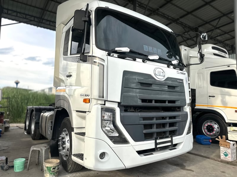 NISSAN UD GDE 390แรงม้า รถบรรทุก หัวลาก 10ล้อ หัวลาก เฉพาะหัว ปี2020